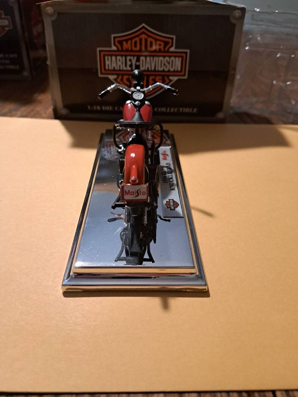 Vintage 2001 Harley-Davidson Maisto Avon 1936 LEL Knucklehead Diecast Motorcycle - Picture 5 of 6